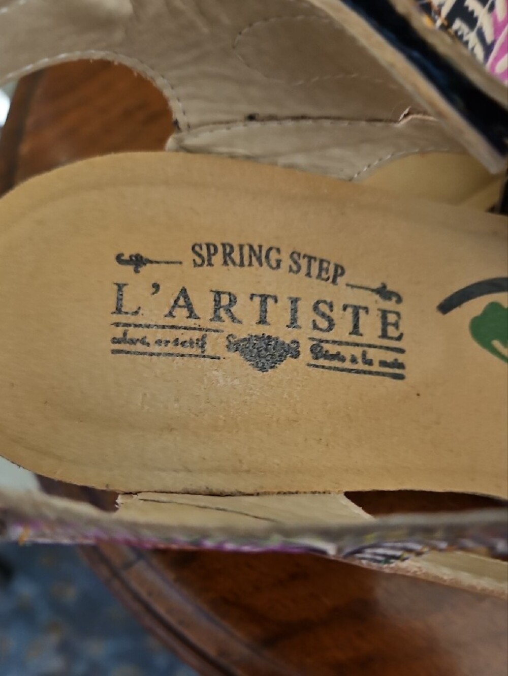 L'ARTISTE BOHO CHIC FLORAL WEDGE LEATHER SANDALS SIZE 39/ US 8.5 - Picture 2 of 9